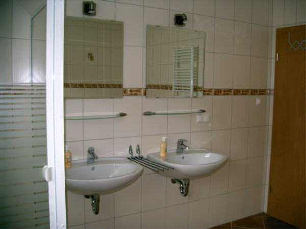 Bathroom on the 1st floor