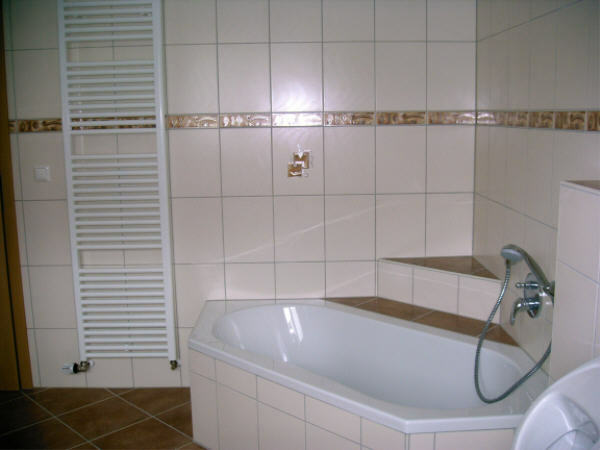 Bathroom on the 1st floor (11.5 sqm)
